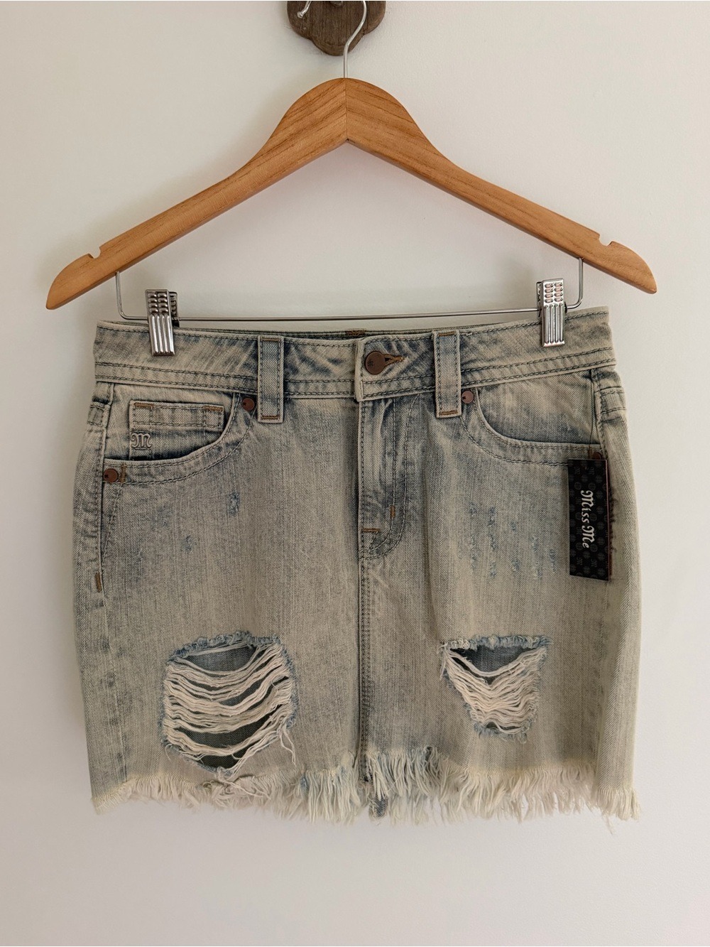Miss Me NWT Hi Rise Distressed Denim Mini Skirt Size 27 Y2K
